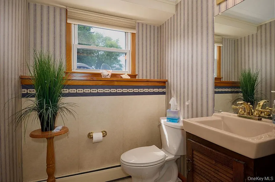 8 Carroll Drive Photo 38
