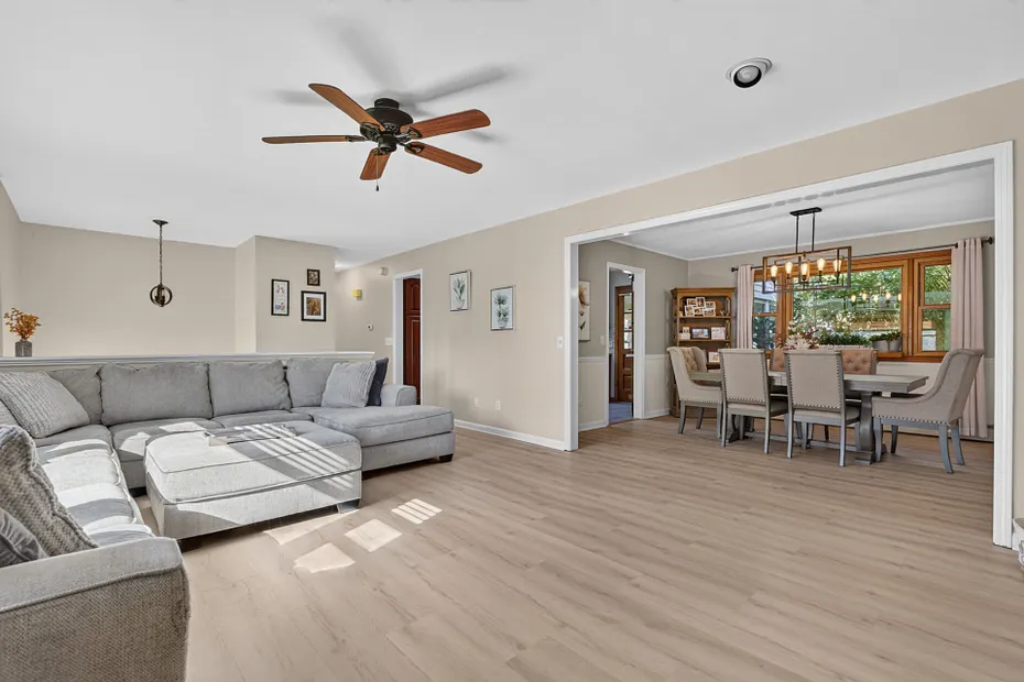 144 Lindley Ter Photo 11