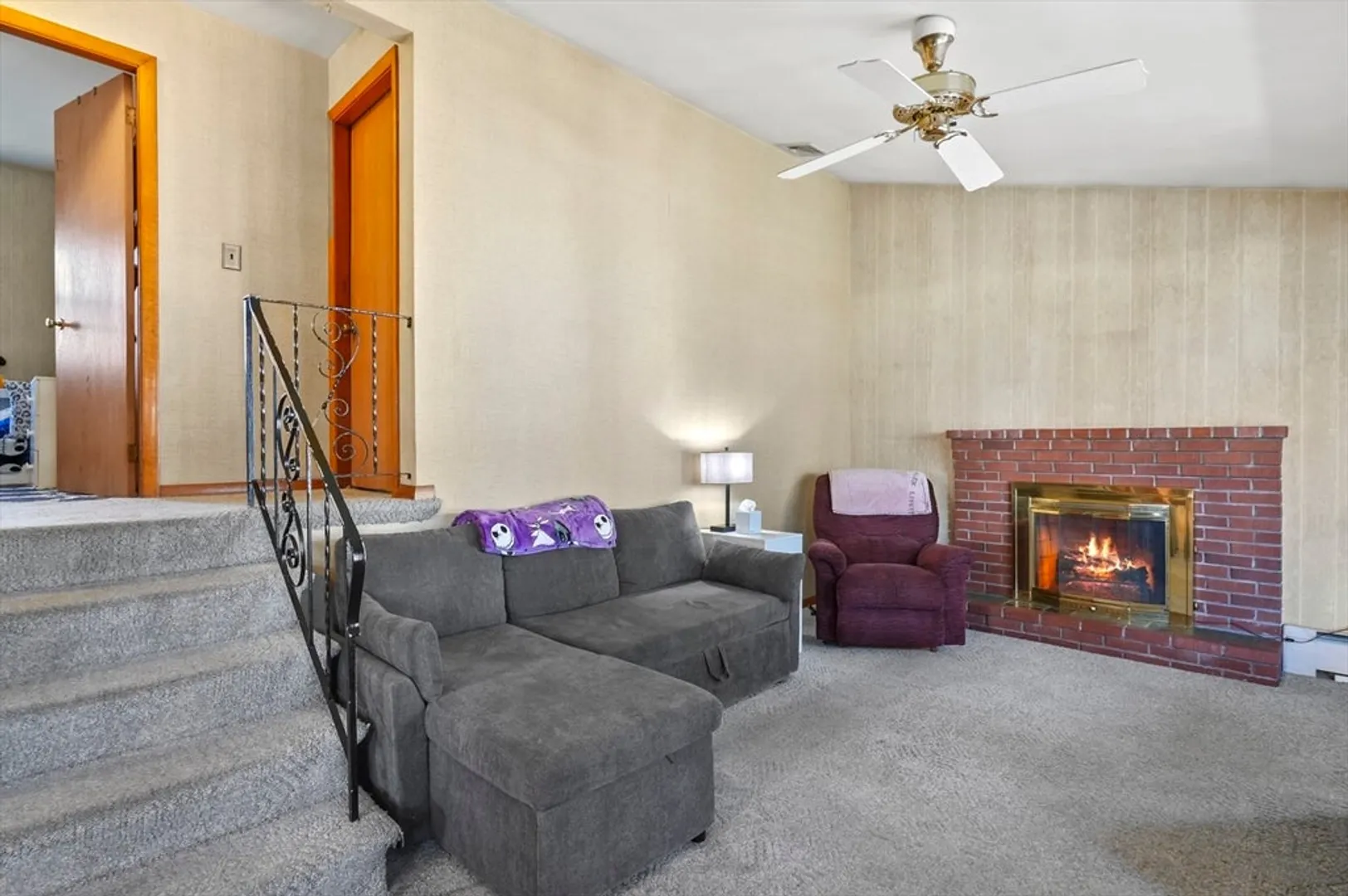 302 Field Street Photo 10
