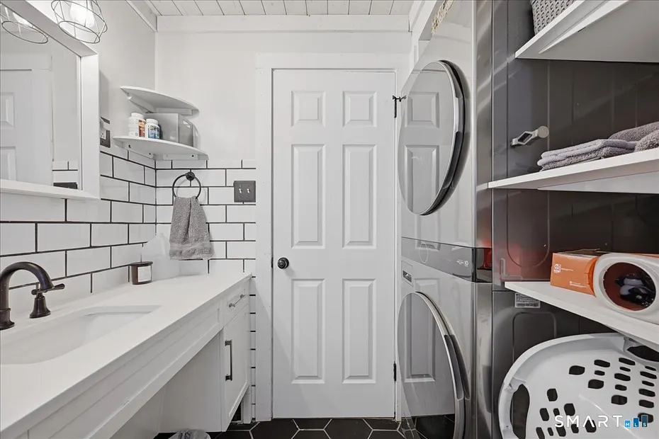 133 Bloomingdale Road Photo 19