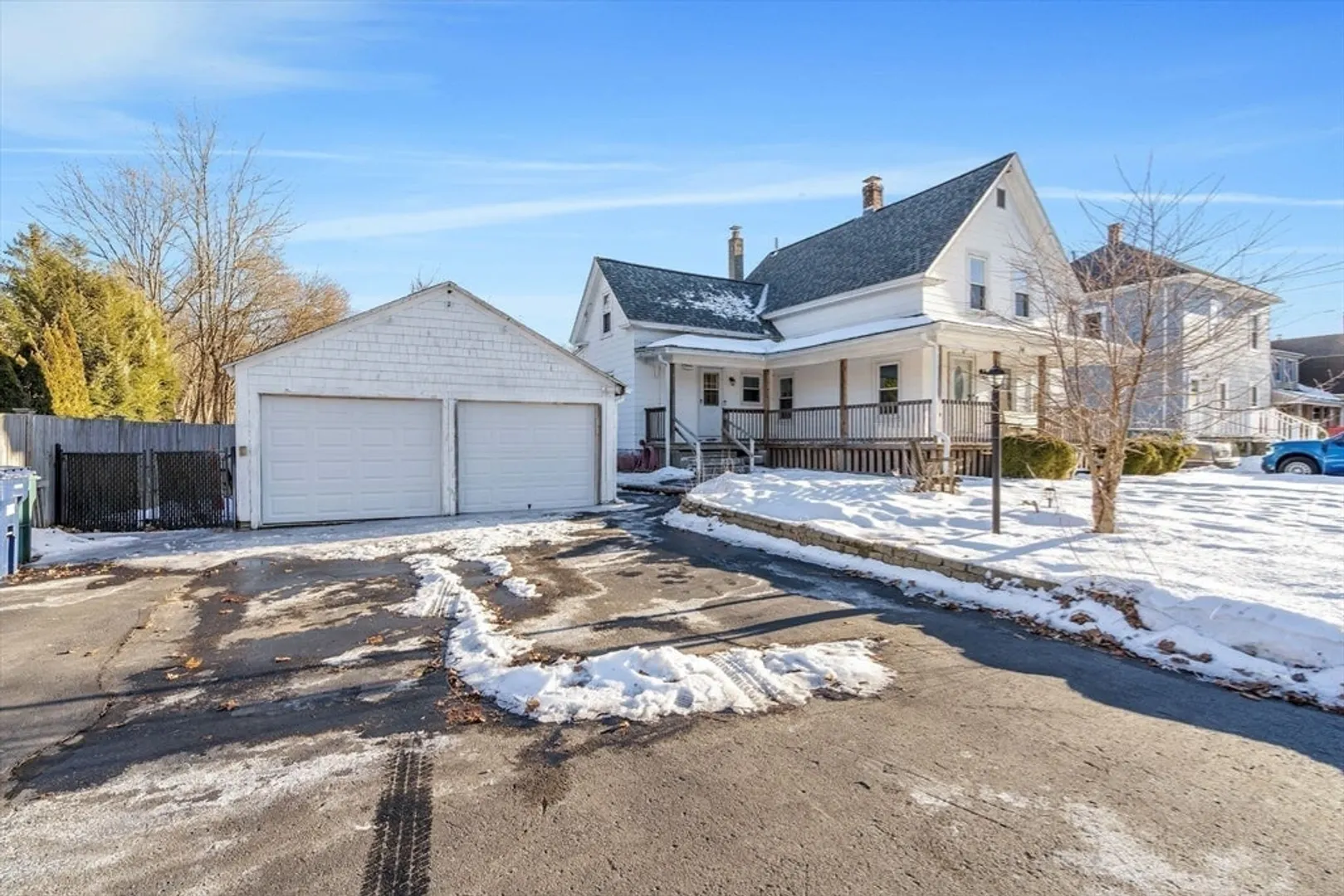 34 Pleasant St Photo 2