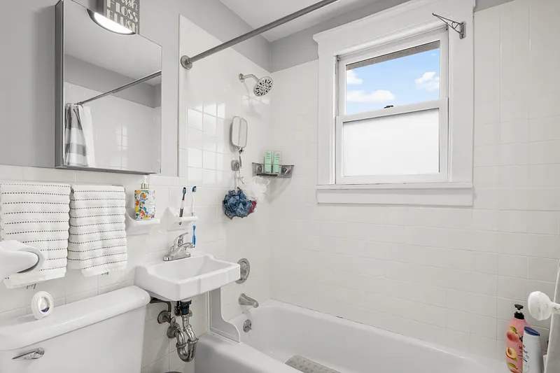 124 Pelham Street Photo 11