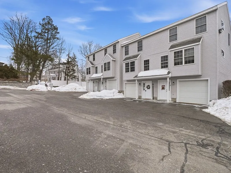 57 Wannalancit St  #11 Photo 31