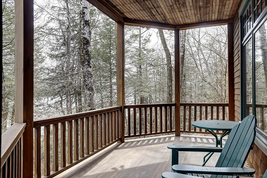 152 Tower Hill Road Photo 4