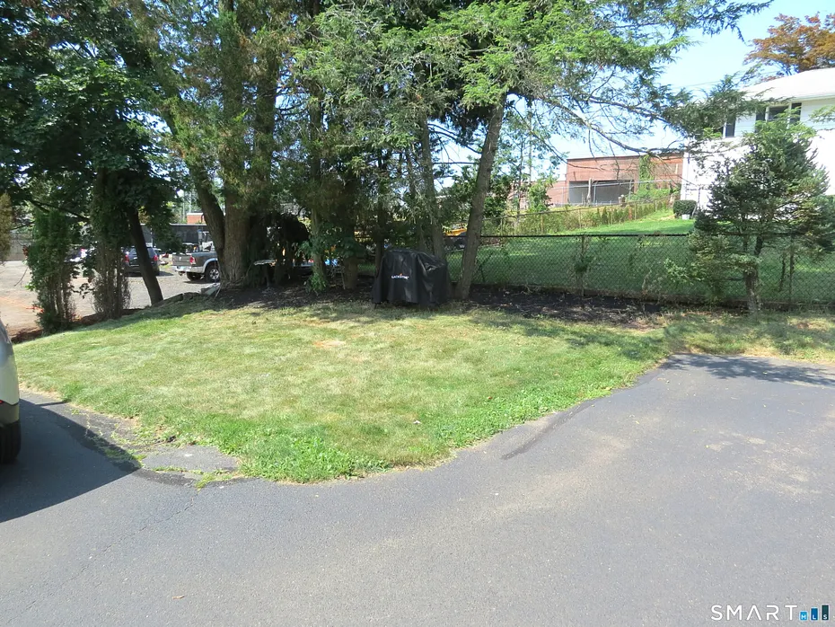 40 Charles Street Photo 5