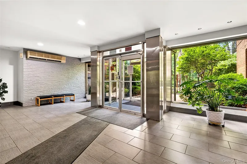 575 Bronx River Road  #6C Photo 5