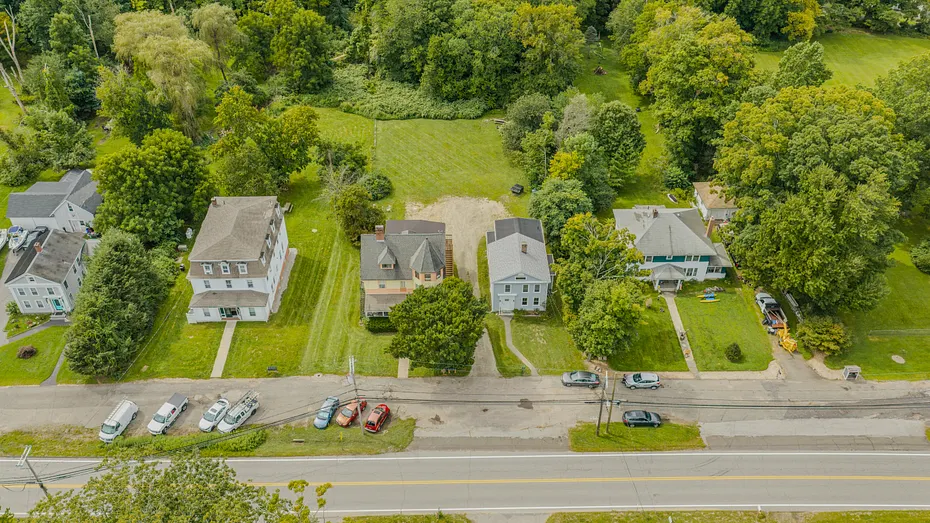 23 Plains Road Photo 33