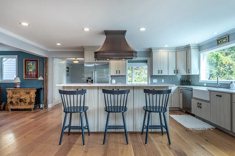 168 Cobble Road Photo 7
