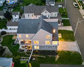 3 Devol Street