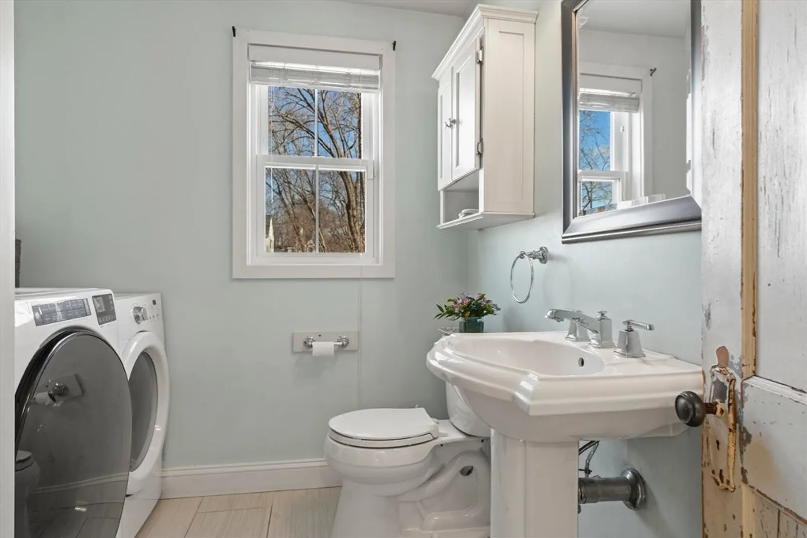 30 Rockland St Photo 12