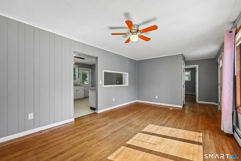 144 Woodland Drive Photo 4