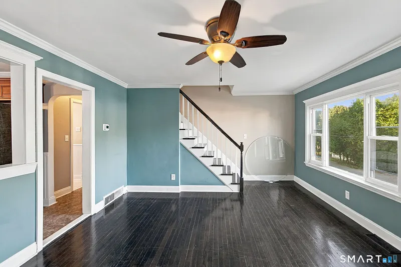 15 Ashland Avenue Photo 7