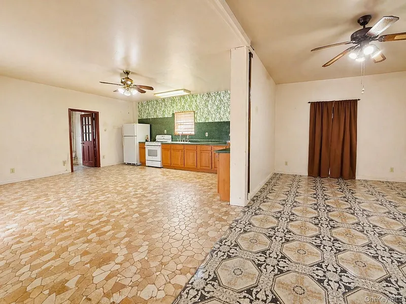 2879 Harrington Avenue Photo 17