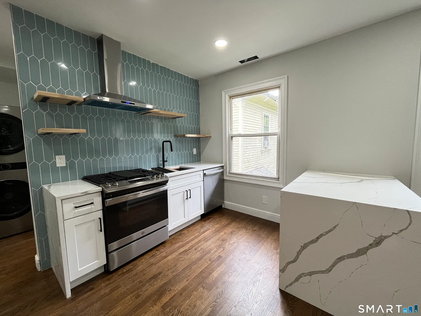 82 Howard Avenue  #82-2L Photo 1