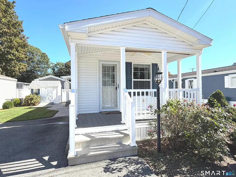 50 Linden Avenue North Photo 1