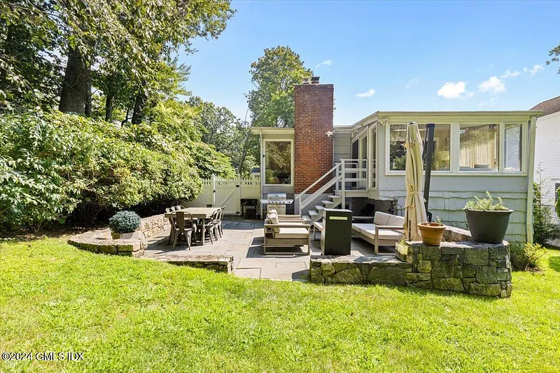 70 Gregory Road Photo 28