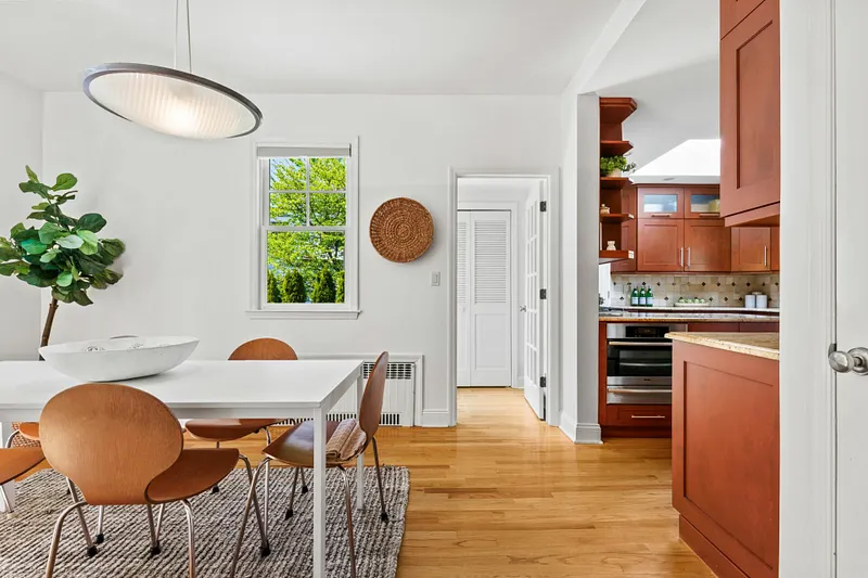 6 Linden Avenue Photo 13