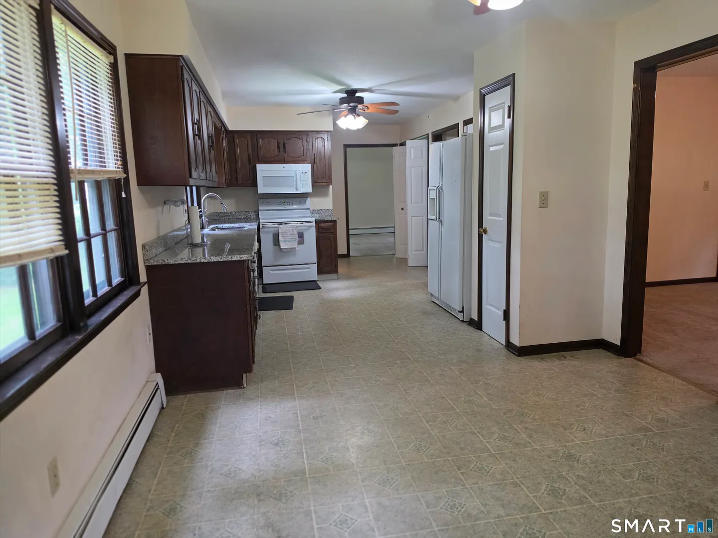 8 Squire Lane Photo 21