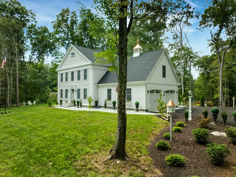 151 Alger Road Photo 2
