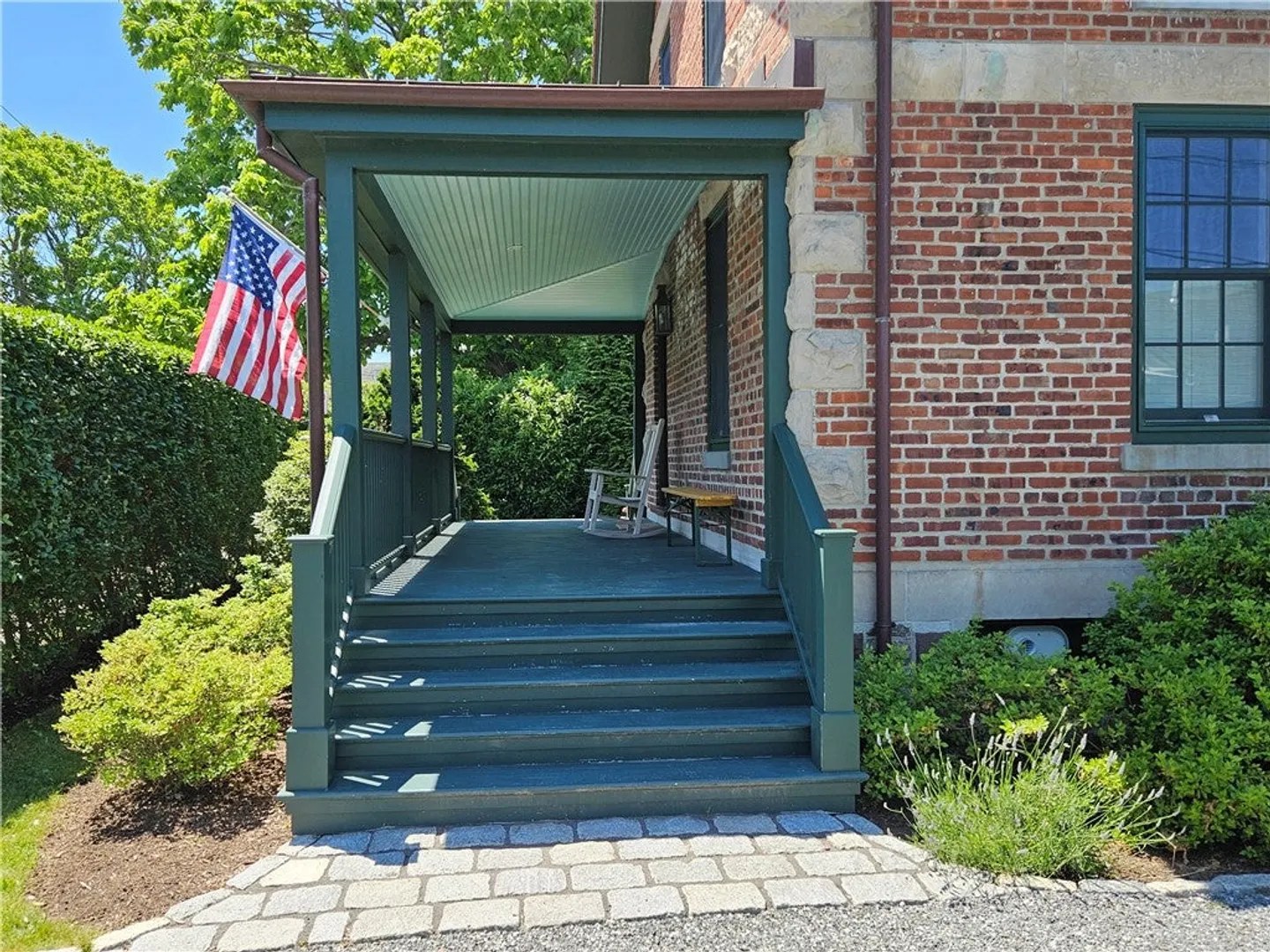 209 Coggeshall Avenue Photo 4