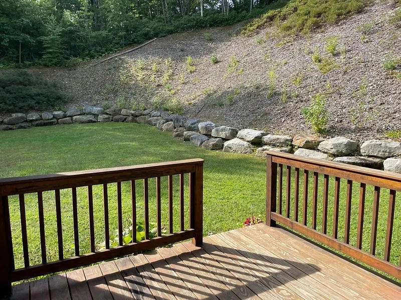 135 Narrows Rd Photo 7