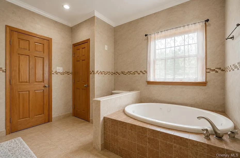 210 Grey Road Photo 36