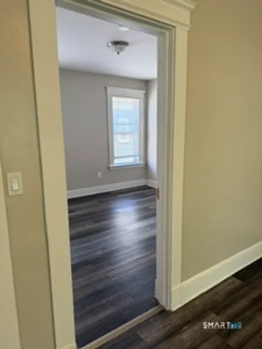 119 Hobart Street  #2nd floor Photo 12