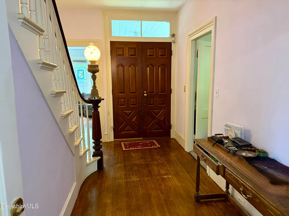 50 Buel St Photo 5