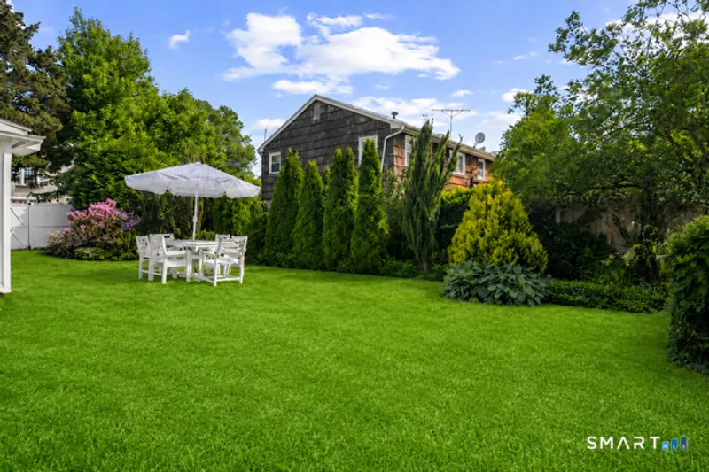 510 Reef Road Photo 6
