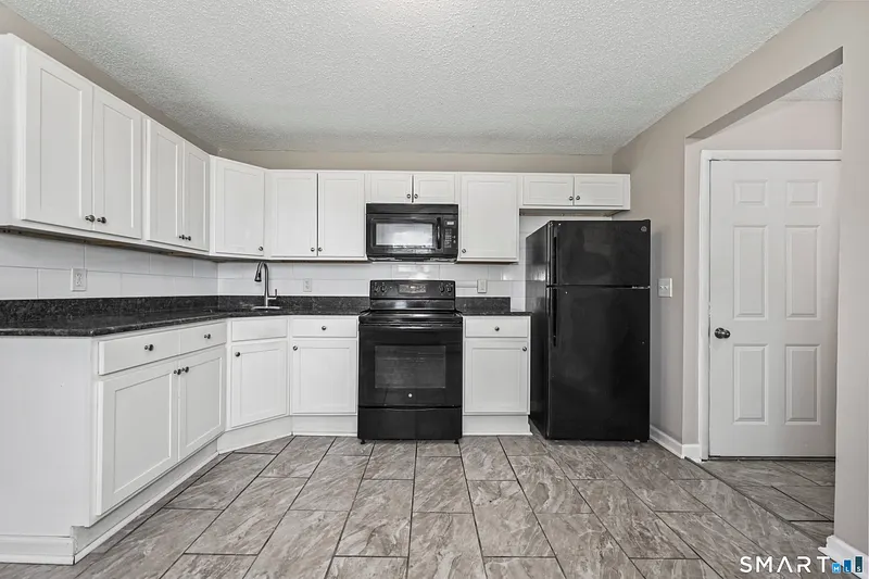 19 Hawkins Street #1 Photo 4