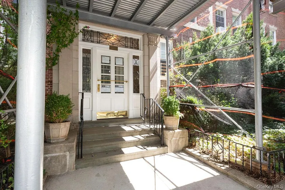 3513 76th Street  #51 Photo 1