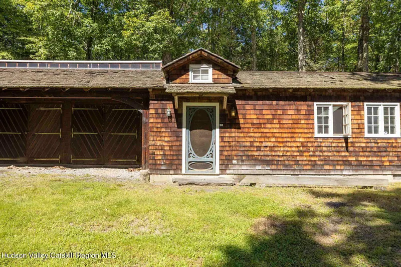 2673 Glasco Turnpike Photo 65