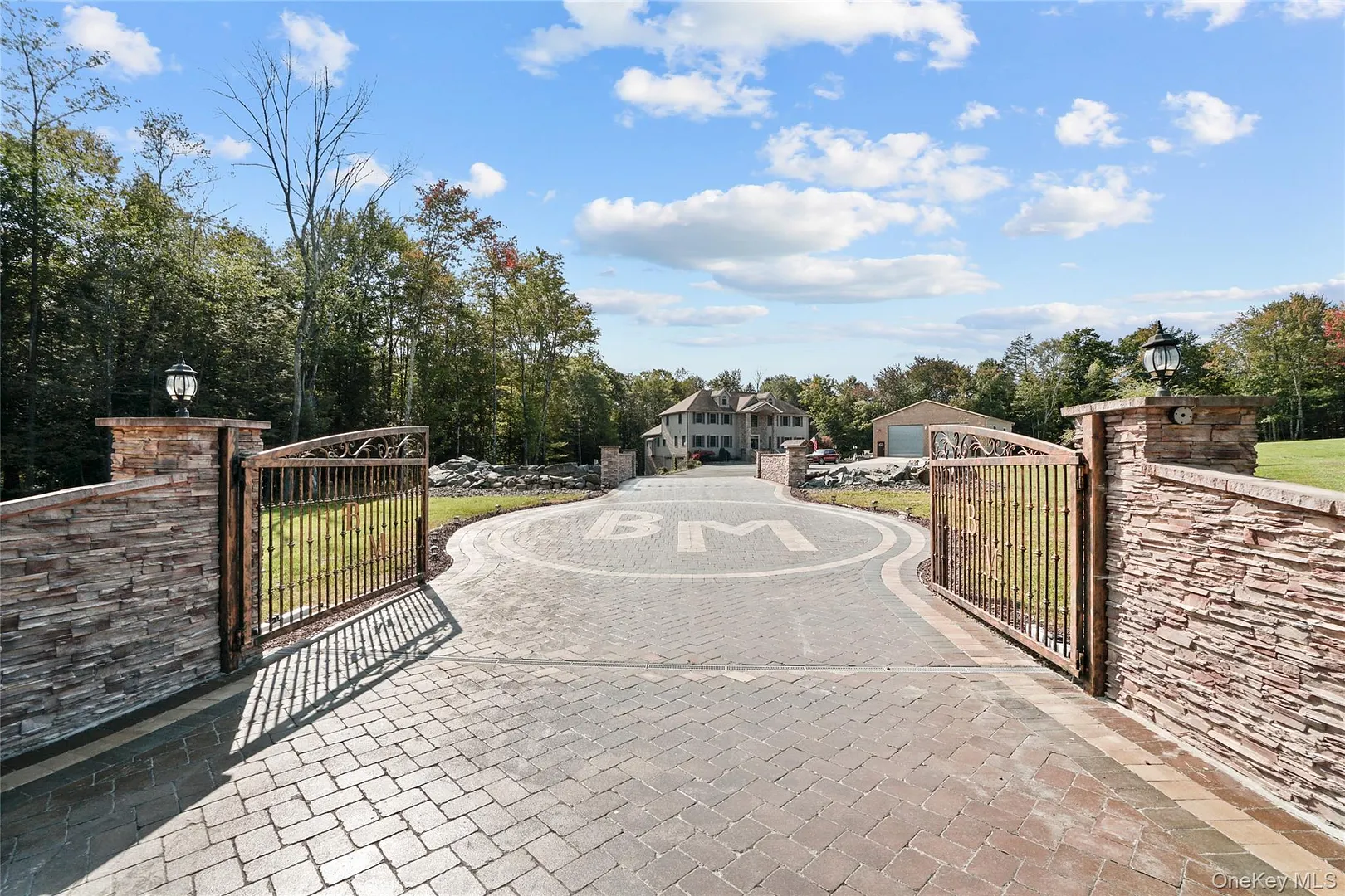 210 Grey Road Photo 2