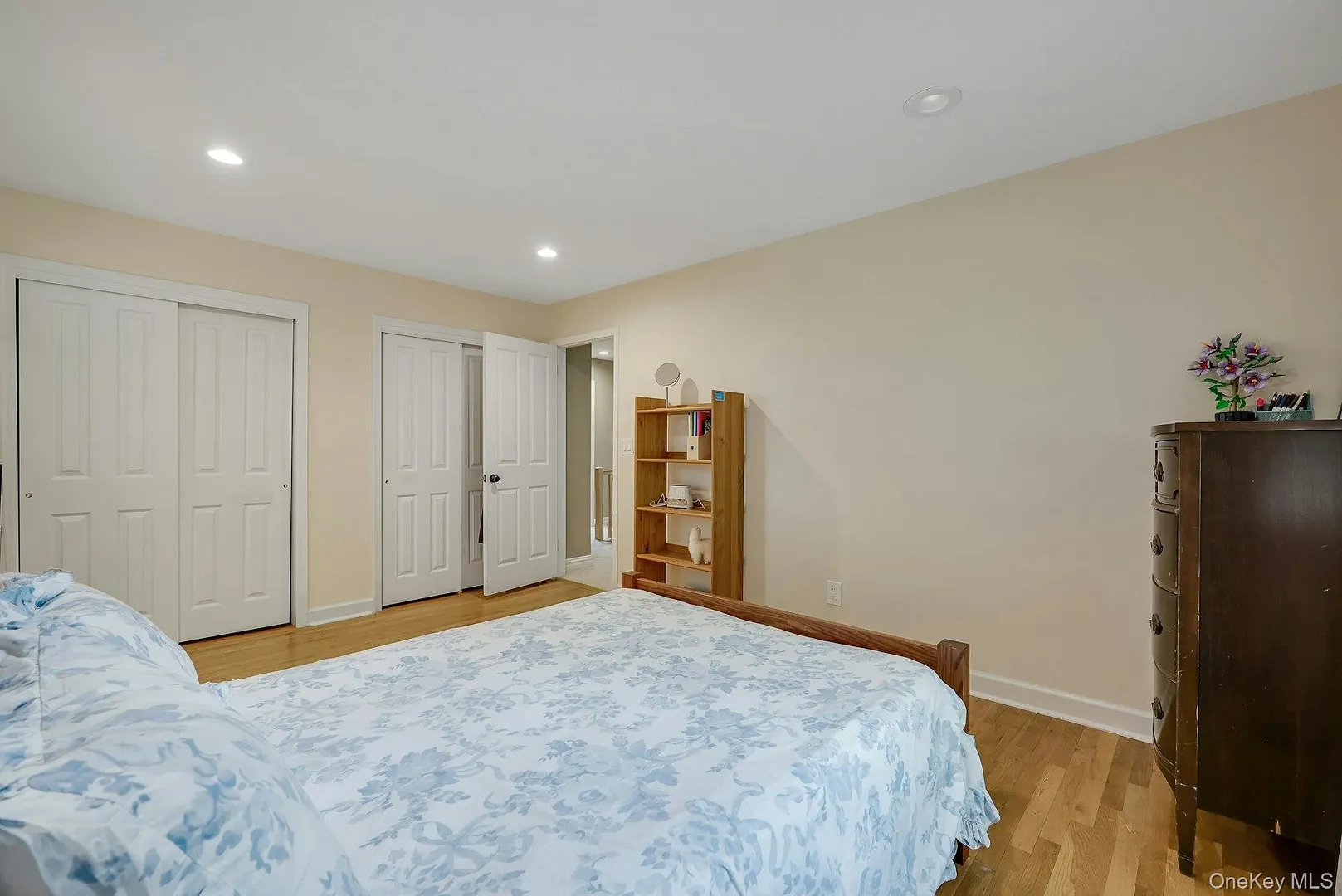 19 York Drive Photo 30