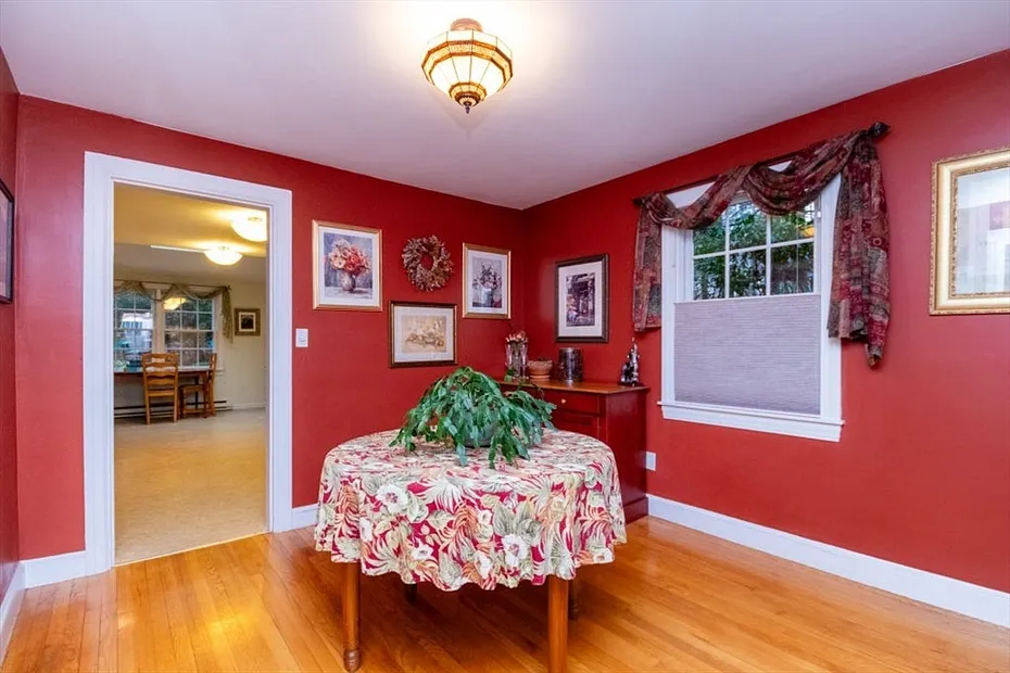 20 Eleanor Rd Photo 9