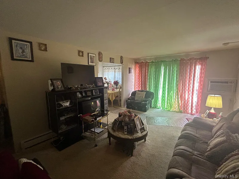 107 Sneden Place W #107 Photo 14