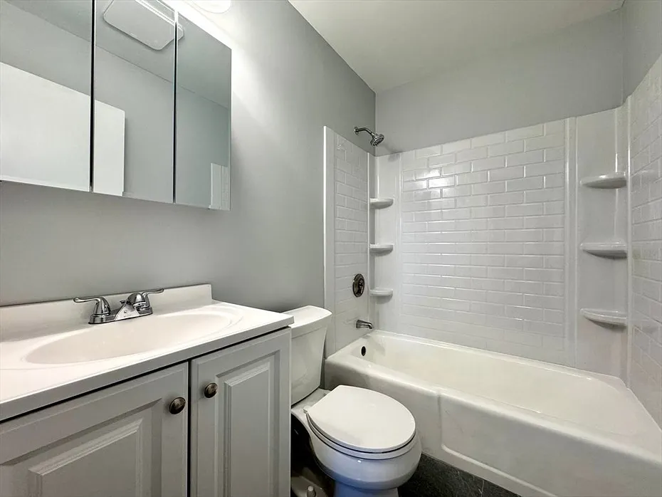 130 North St  #9 Photo 8