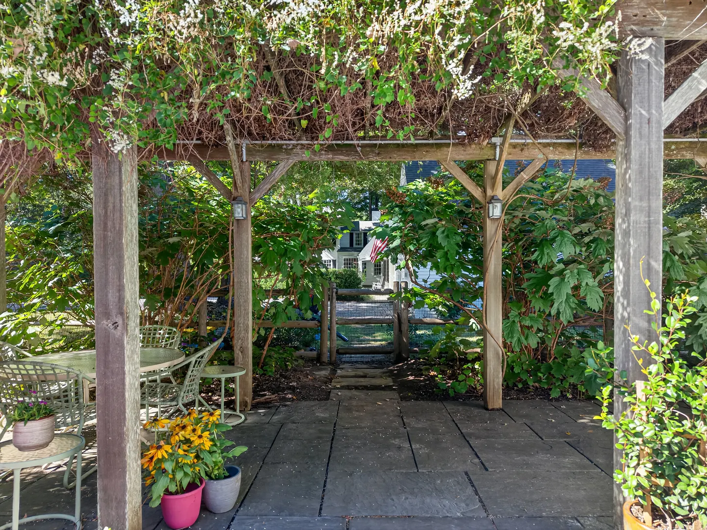 9 Ingham Hill Road Photo 34