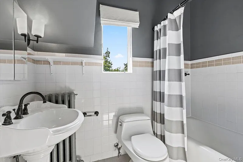 38 Fenimore Drive Photo 17