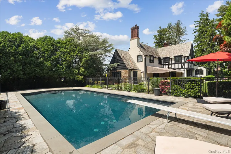 34 Hevelyne Road Photo 30