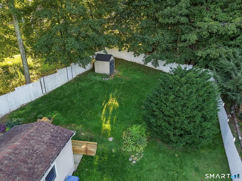 15 Ashland Avenue Photo 4