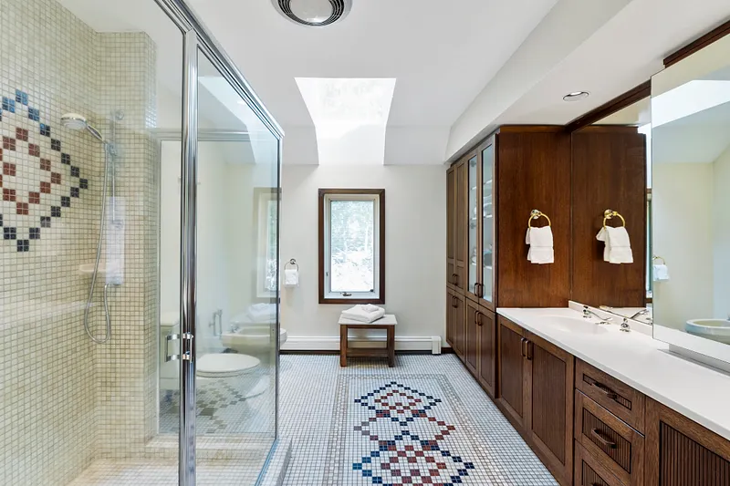 Large primary bathroom ensuite