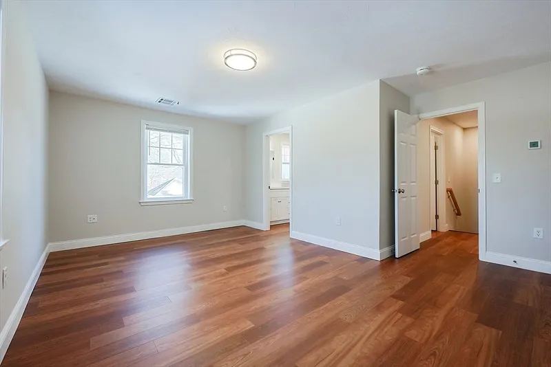 60 Oak Street #B Photo 25
