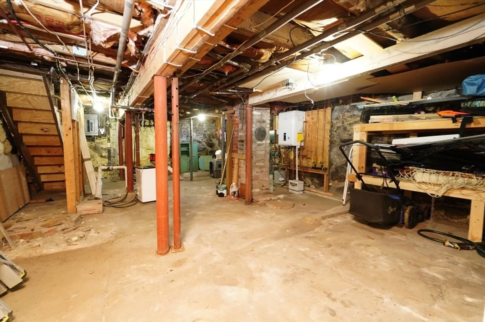 31 Floyd St Photo 24