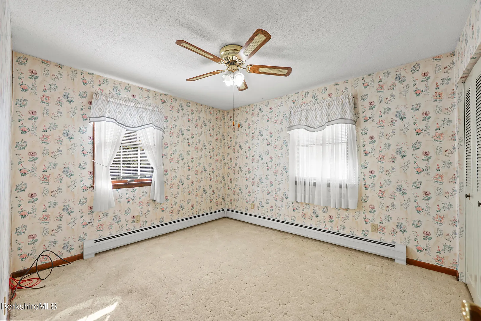 64 Devonshire Dr Photo 27