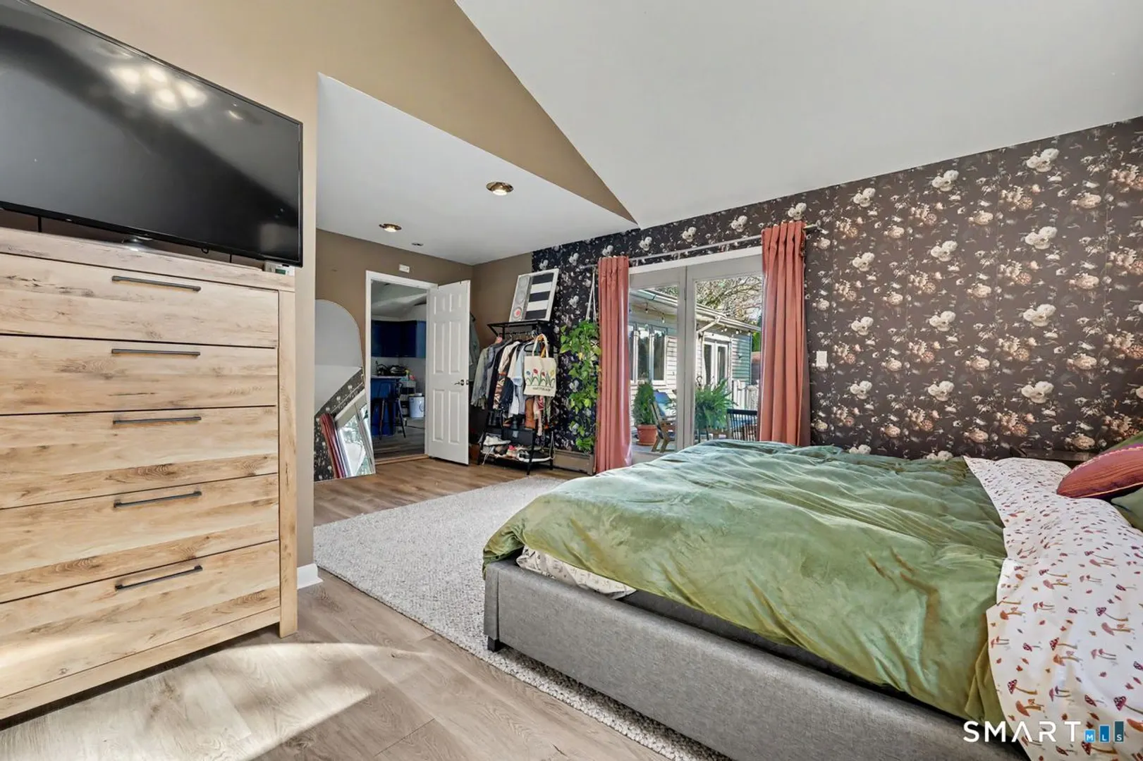 52 West Street Photo 25