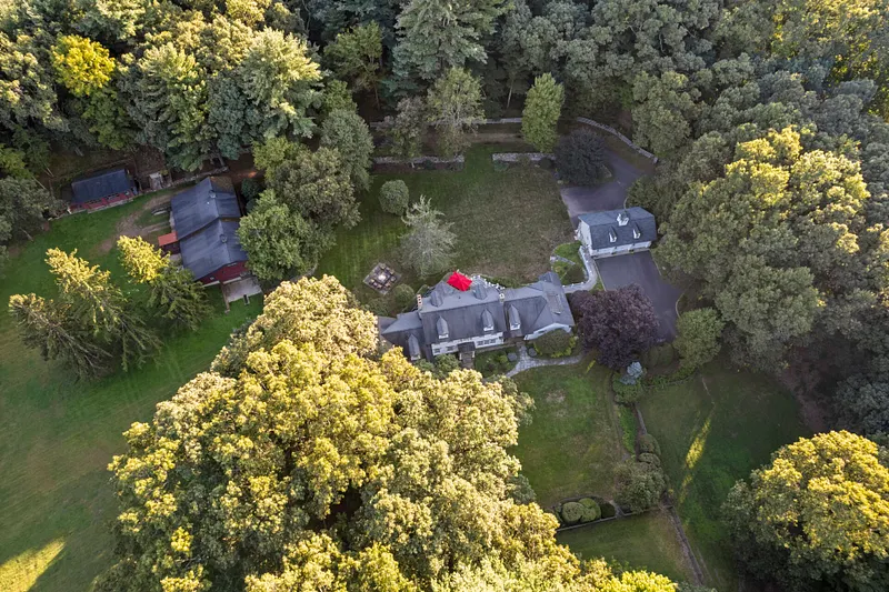 6 Pine Hill Road Photo 37