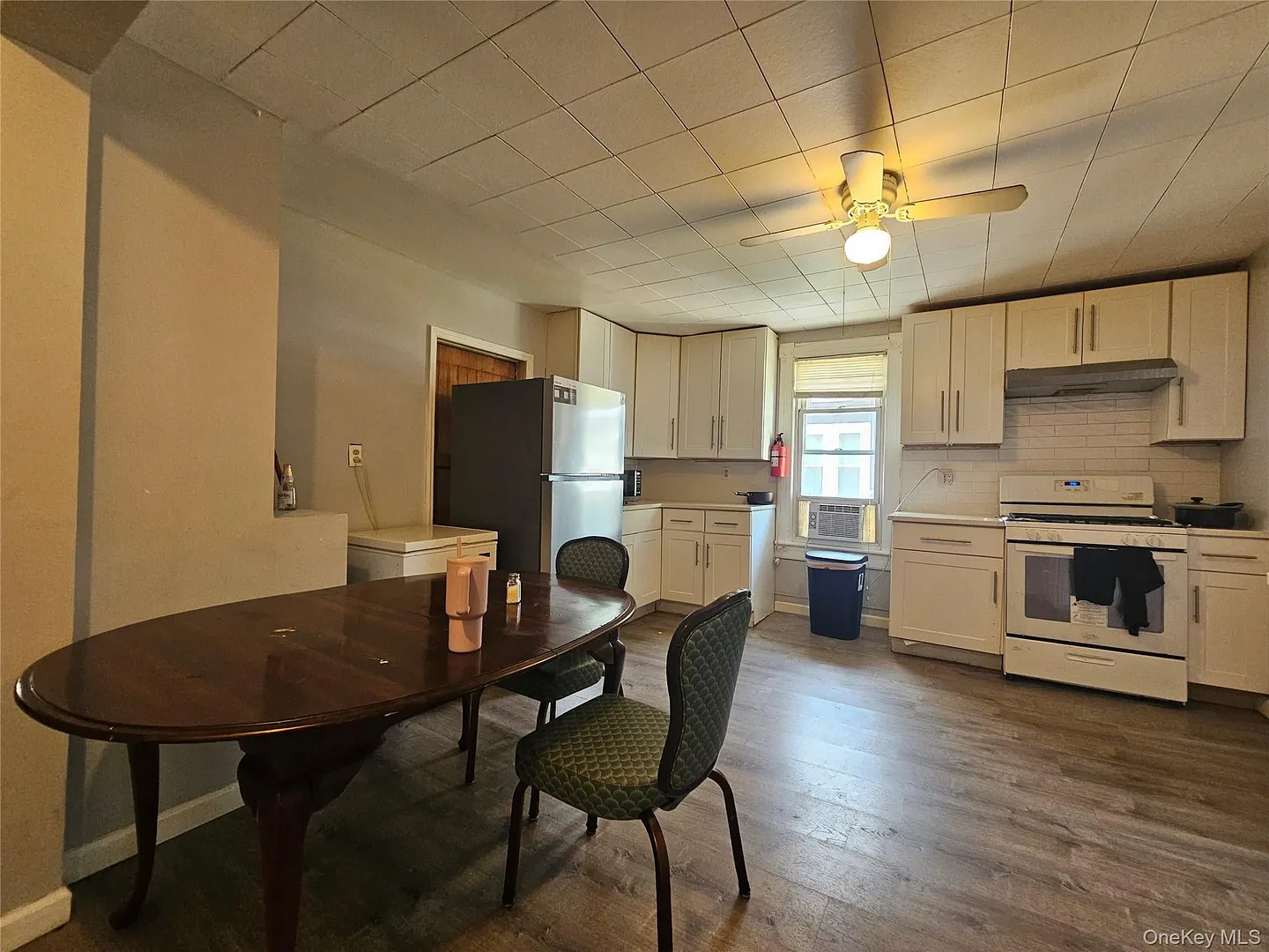41 Houston Avenue Photo 7