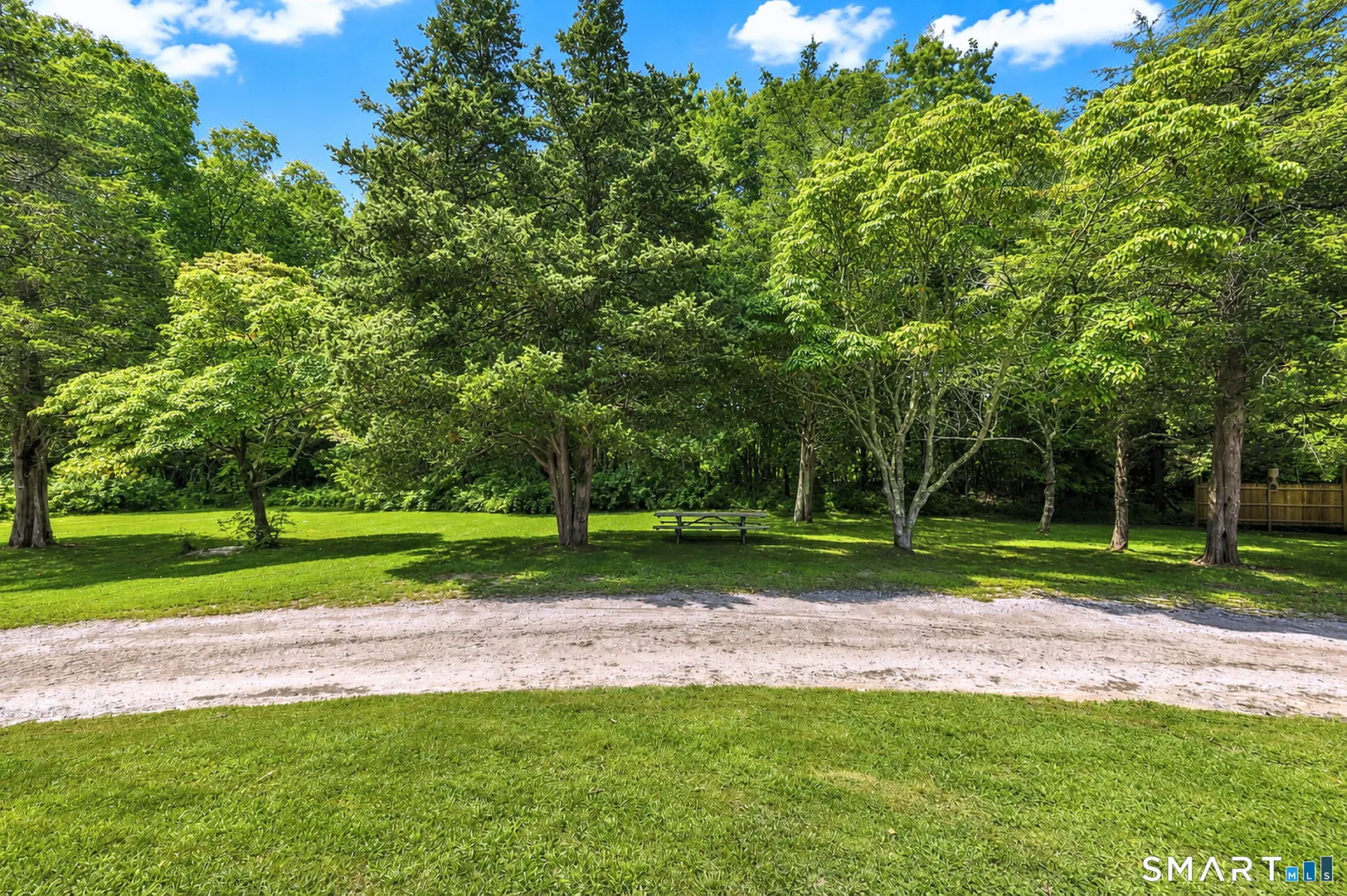 86 Spencer Hill Photo 25