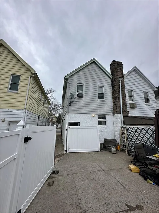 1494 E 58th Street Photo 33